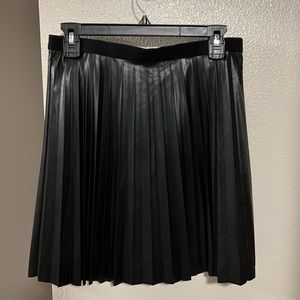 Faux leather pleated skirt